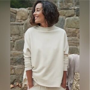 Frank & Eileen Effie Triple Fleece Funnel Neck Capelet Vintage White/Ivory M